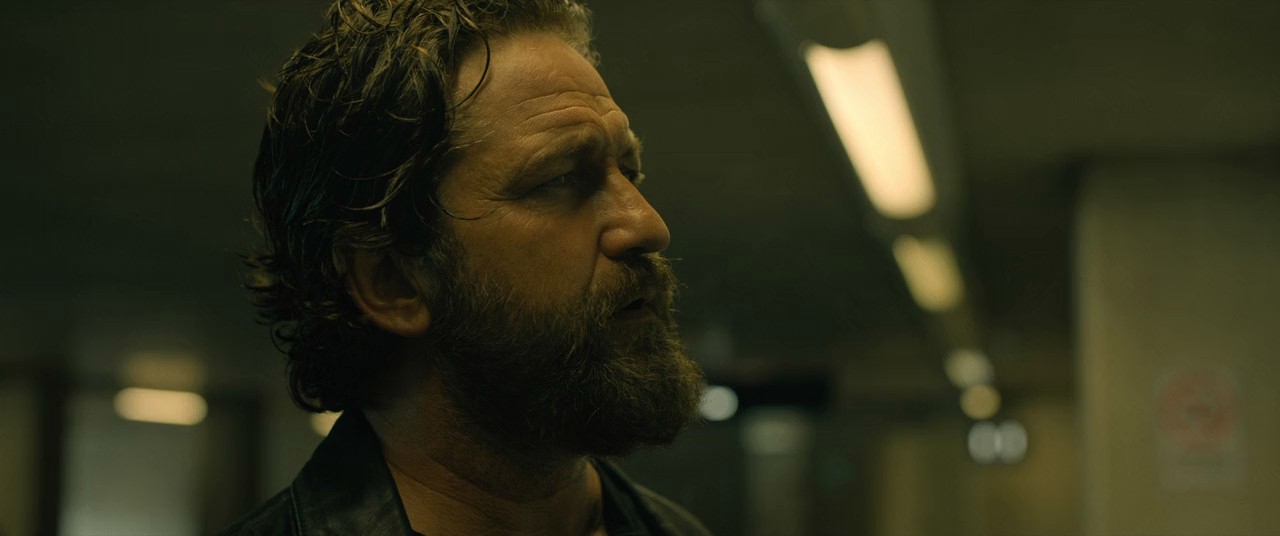 Den of Thieves 2 Pantera (2025) BluRay Hin + Eng + Tam + Tel 720p x264 AVC AAC 2.0 ESub CineVood.mkv_snapshot_00.09.08.069